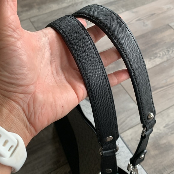 💵Calvin Klein travel tote - Picture 4 of 9